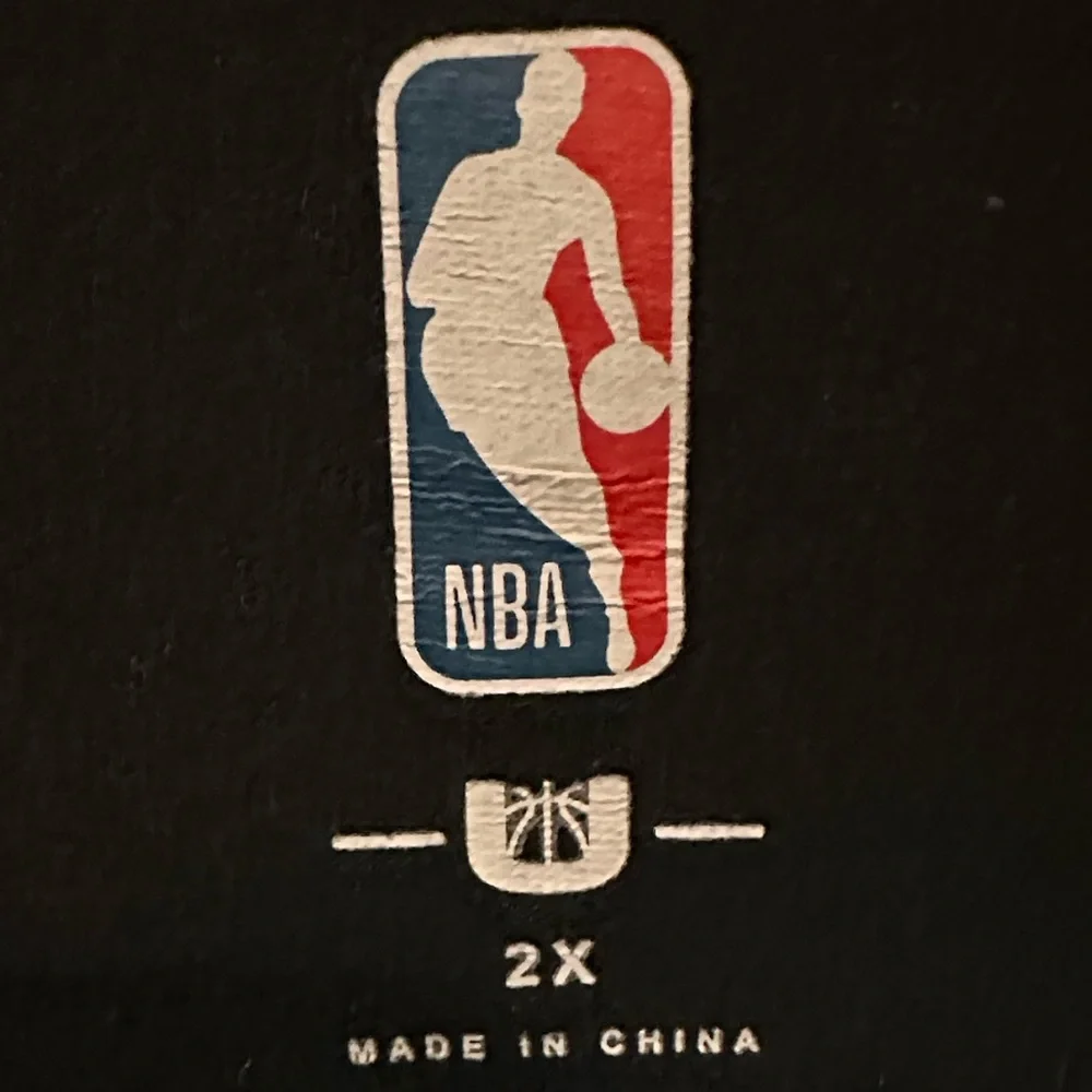 Golden state warriors black shirt. - Picture 3 of 3